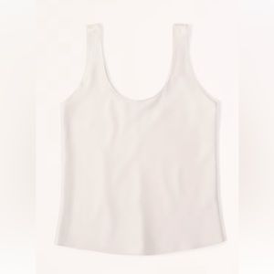Abercrombie Satin Scoopneck Cami in White. Size XL. NWT